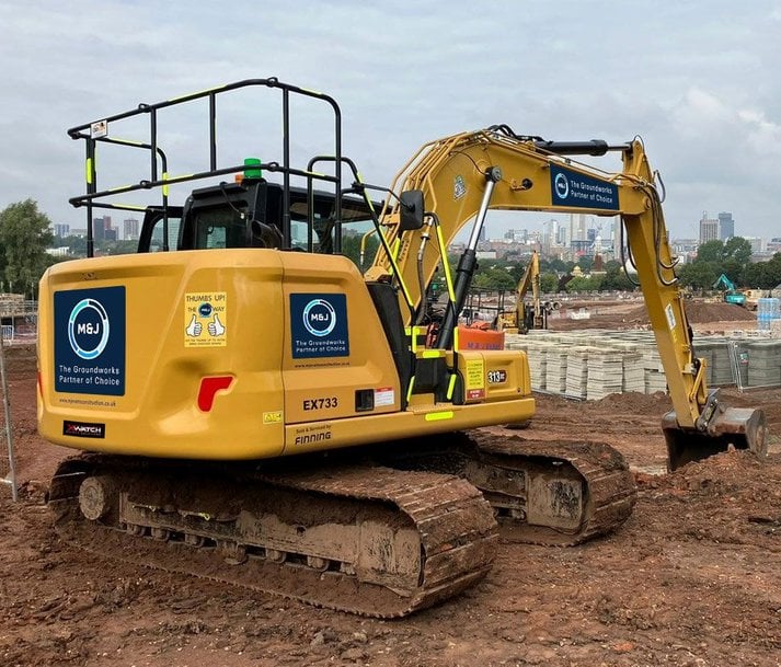 M&J Evans Construction celebrates safety milestone with Xwatch’s 4000th system installation